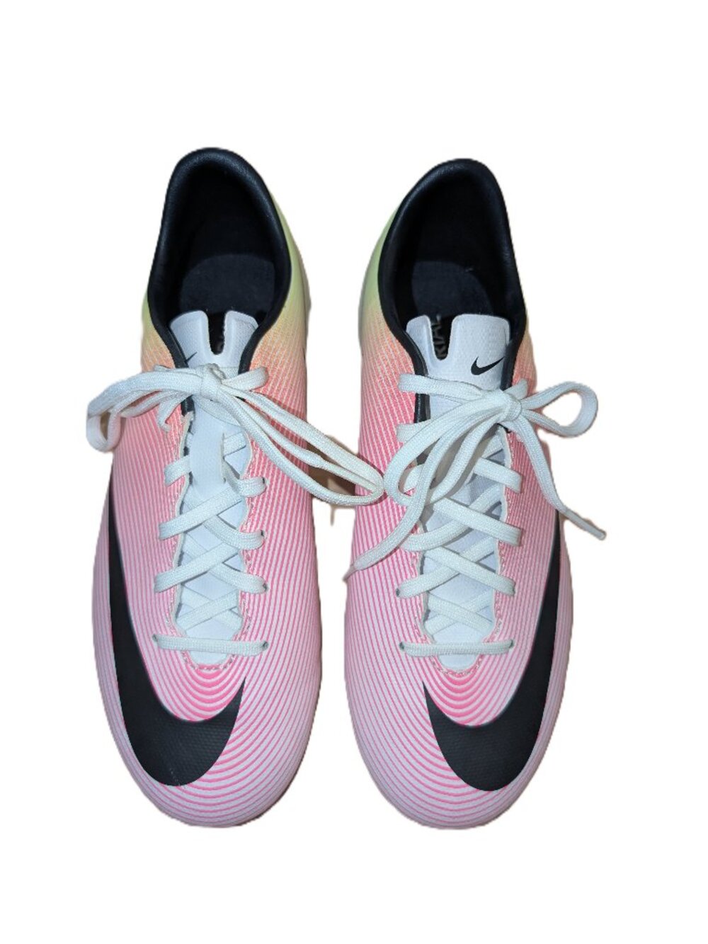 Nike Mercurial Victory V Soccer Cleats Size 5Y (W6.5, M5)